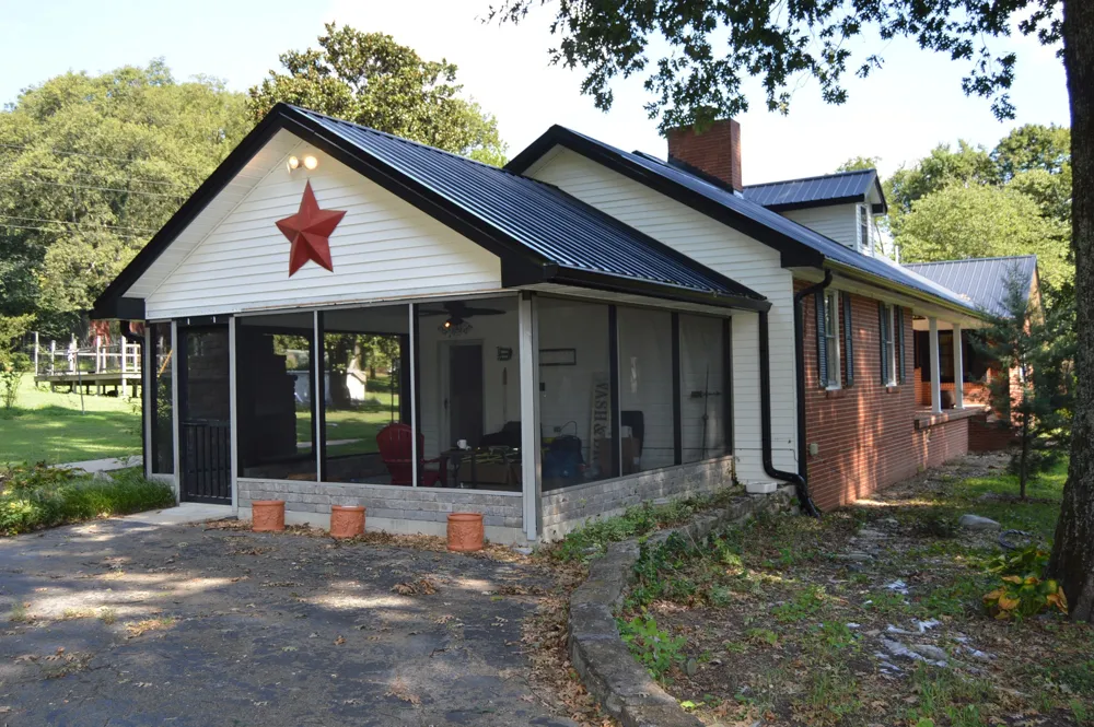952 Old Fayetteville Highway Lynchburg, TN 37352