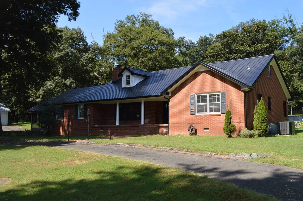 952 Old Fayetteville Highway Lynchburg, TN 37352