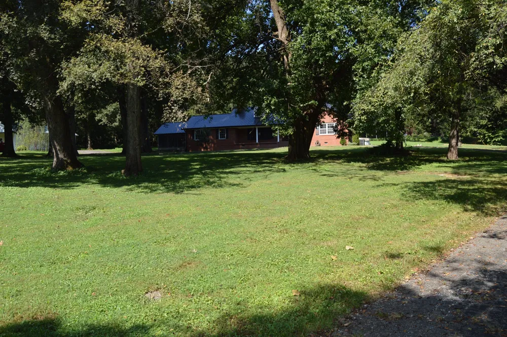 952 Old Fayetteville Highway Lynchburg, TN 37352