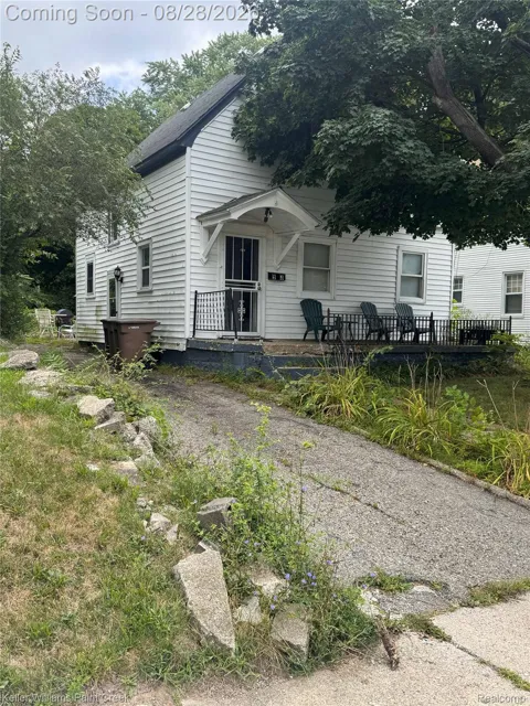 93 S Anderson Avenue