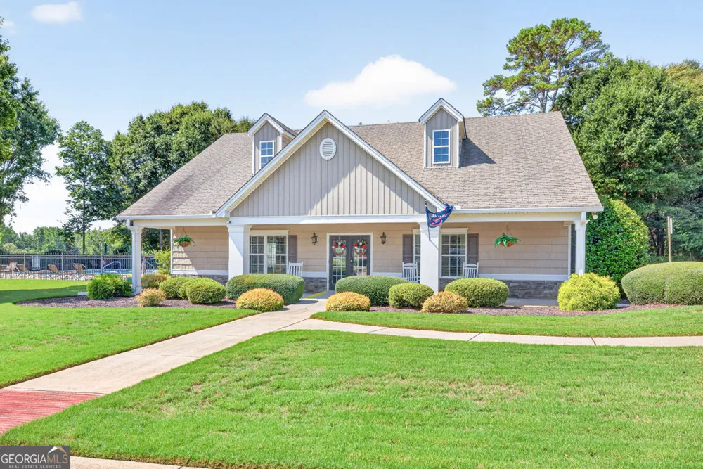 832 Hidden Hollow CIR Commerce, GA 30529