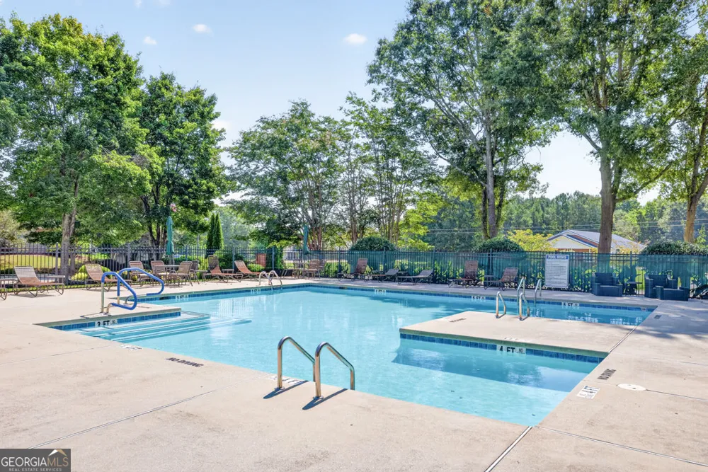 832 Hidden Hollow CIR Commerce, GA 30529