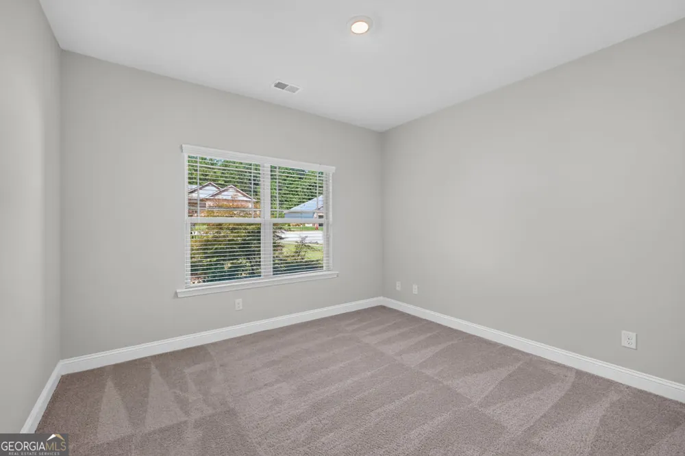 832 Hidden Hollow CIR Commerce, GA 30529