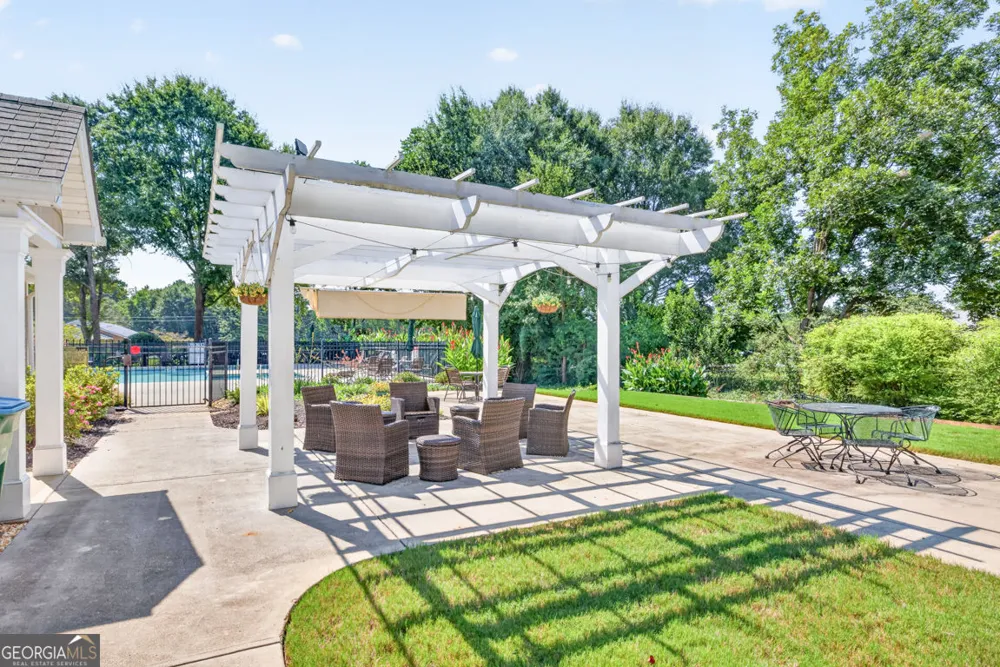 832 Hidden Hollow CIR Commerce, GA 30529