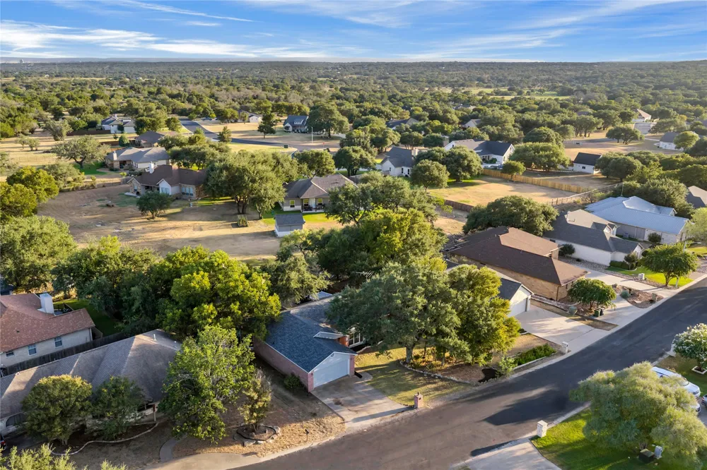 307 Fox Crossing Burnet, TX 78611