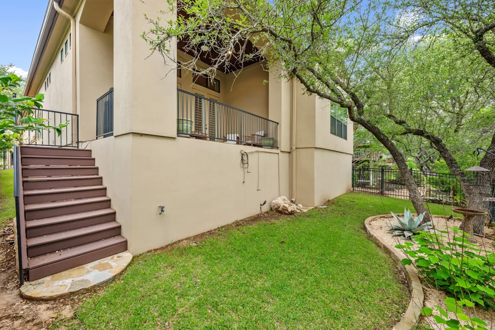 2813 University Club Drive Austin, TX 78732