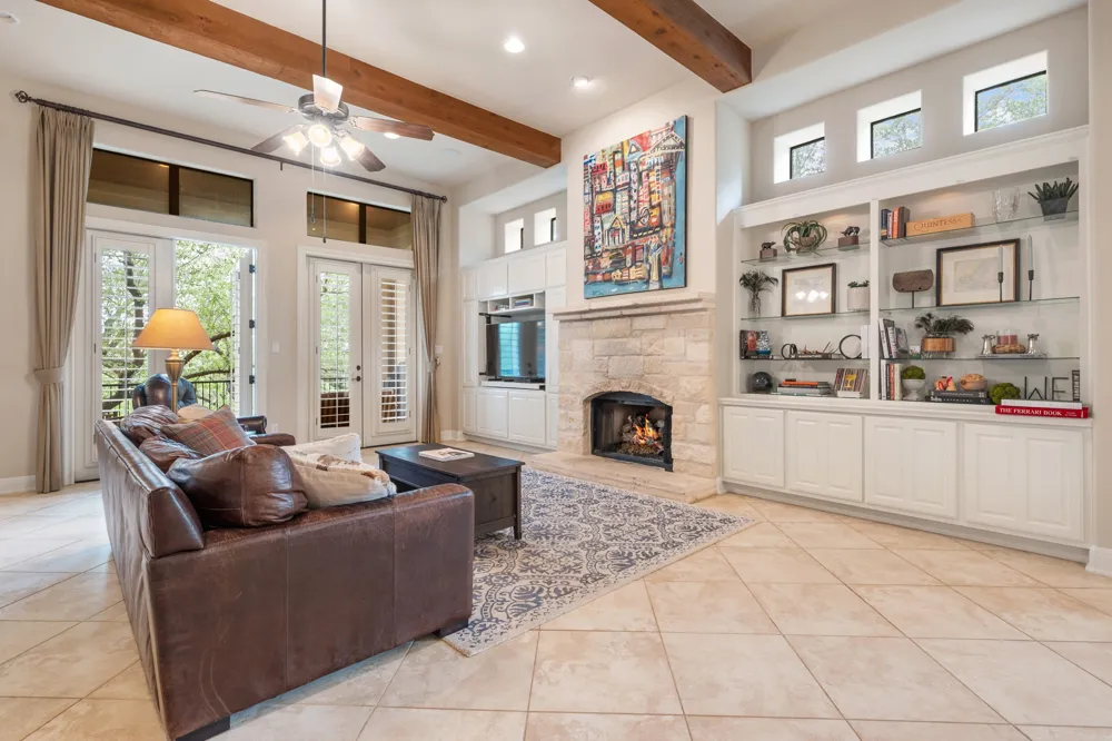 2813 University Club Drive Austin, TX 78732