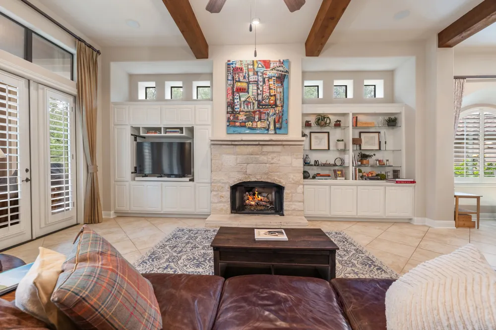 2813 University Club Drive Austin, TX 78732
