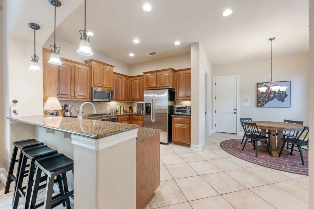 2813 University Club Drive Austin, TX 78732