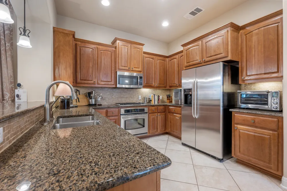 2813 University Club Drive Austin, TX 78732