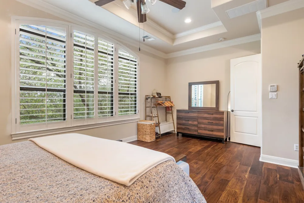 2813 University Club Drive Austin, TX 78732
