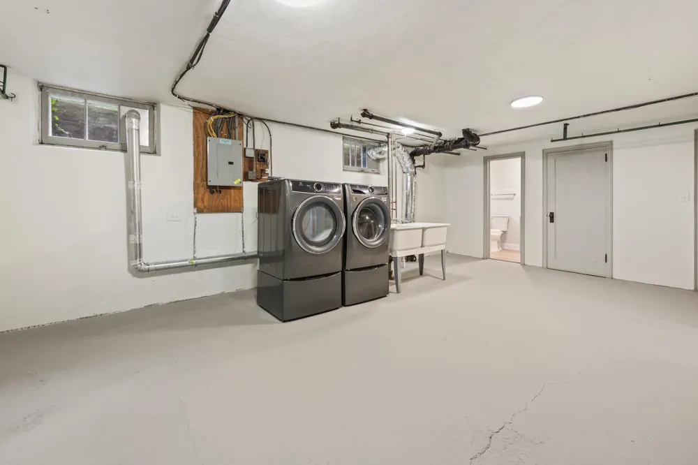 4370 Mackey Avenue S Saint Louis Park, MN 55424