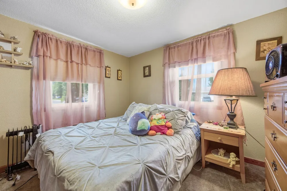 613 Frank Street NW Silver Lake, MN 55381
