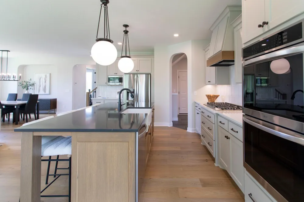 5910 Freeland Alcove Hugo, MN 55038