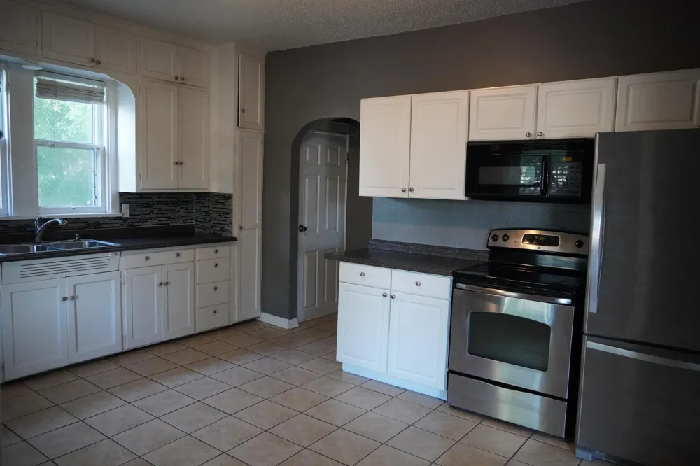 923 7th Avenue S Moorhead, MN 56560