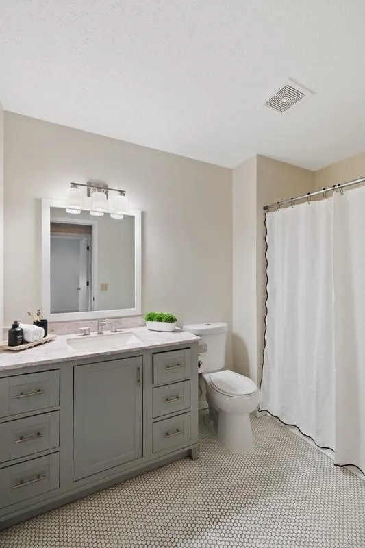 9925 Russell Avenue #9 Brooklyn Park, MN 55444