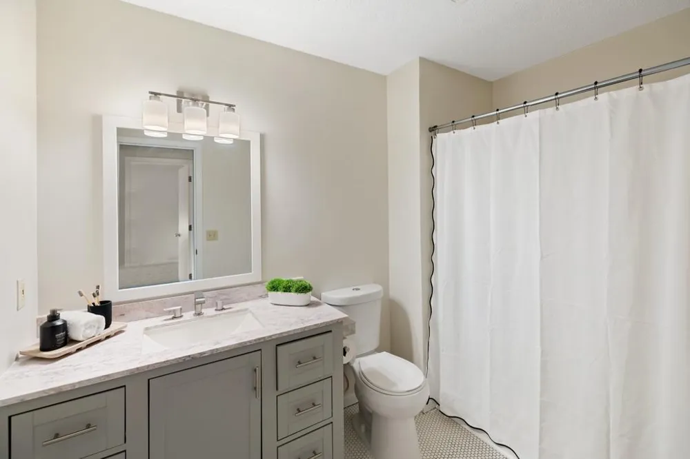 9925 Russell Avenue #9 Brooklyn Park, MN 55444