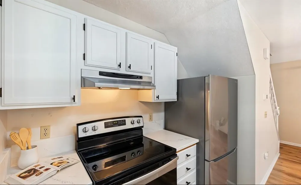 9925 Russell Avenue #9 Brooklyn Park, MN 55444