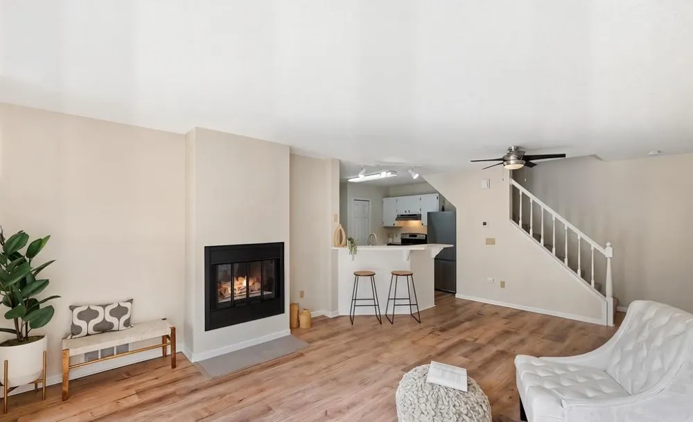9925 Russell Avenue #9 Brooklyn Park, MN 55444