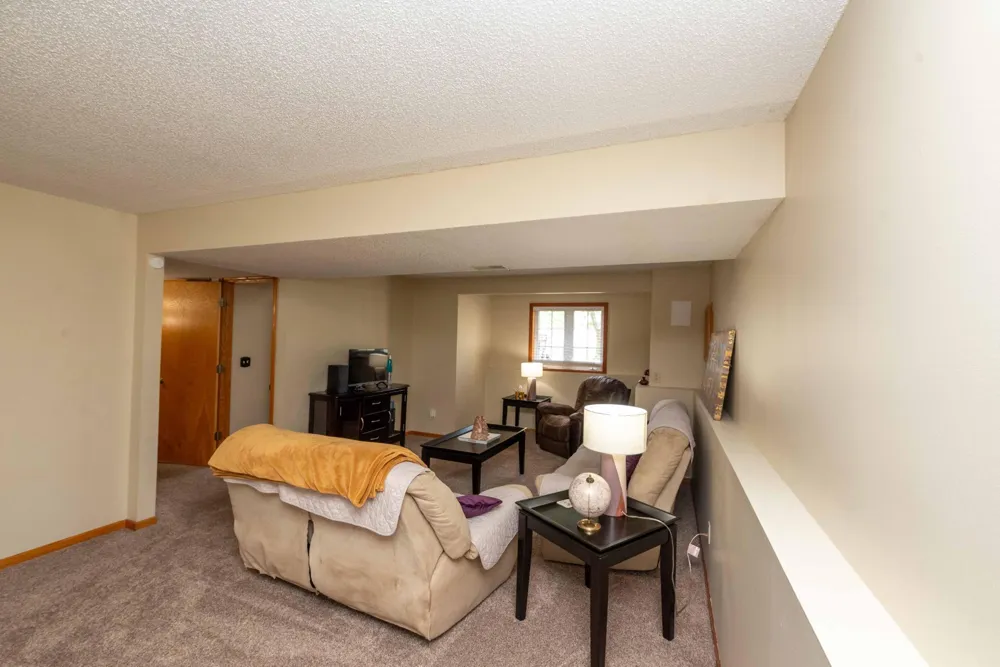 5180 185th Street W Farmington, MN 55024