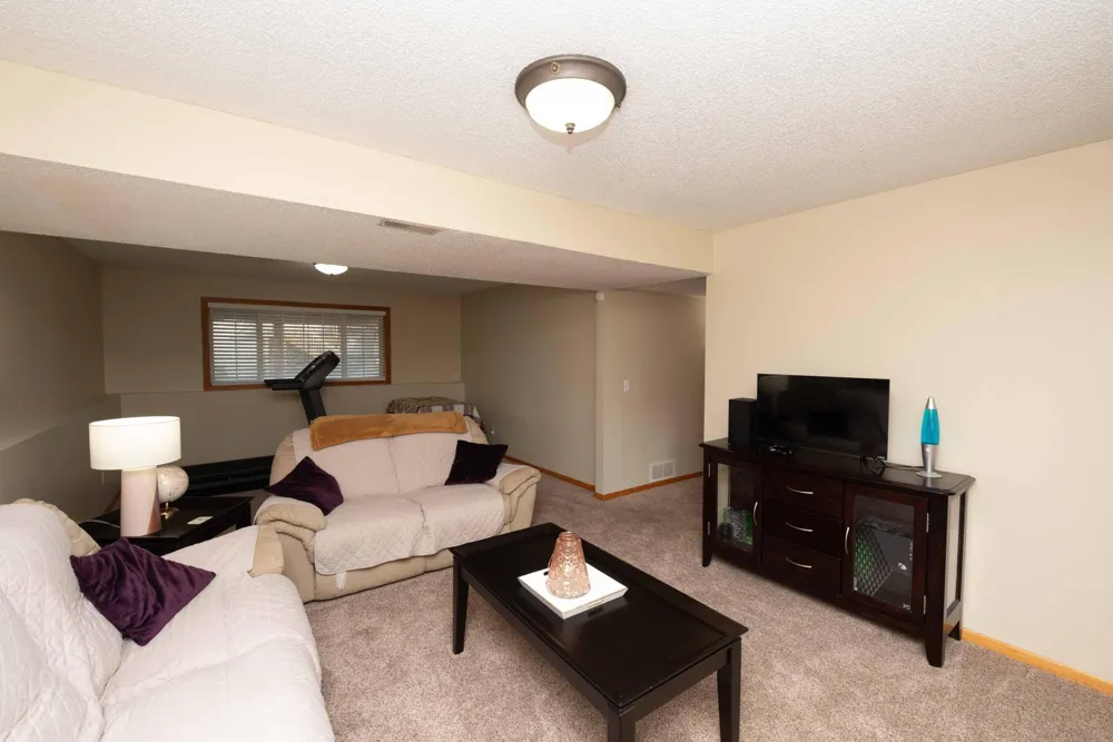 5180 185th Street W Farmington, MN 55024