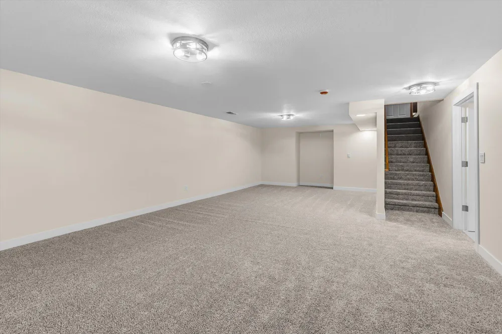 754 Southview Court SW Hutchinson, MN 55350