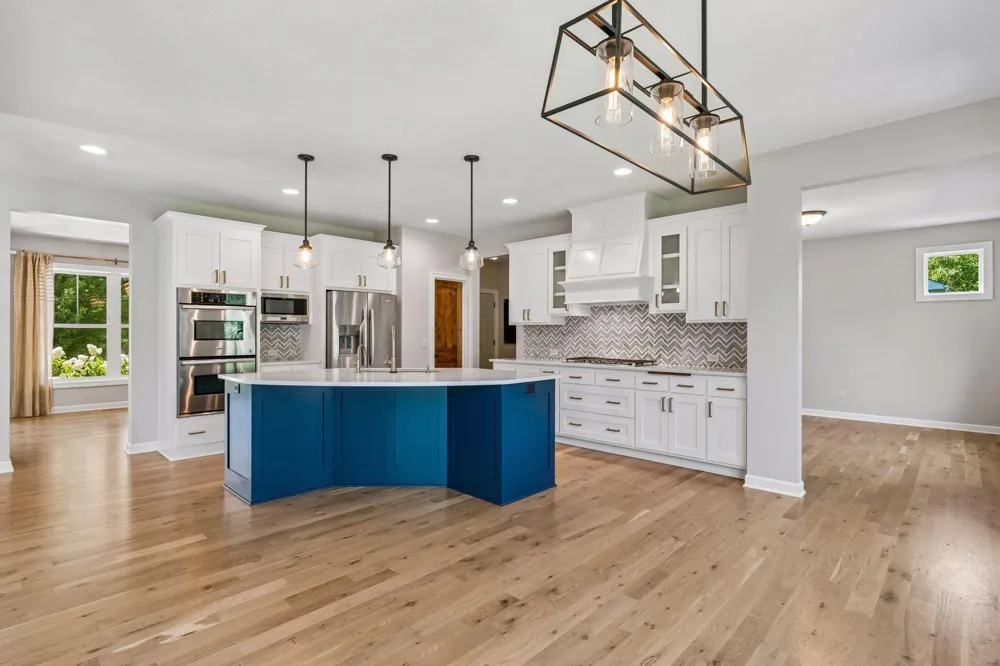 16070 55th Avenue Plymouth, MN 55446