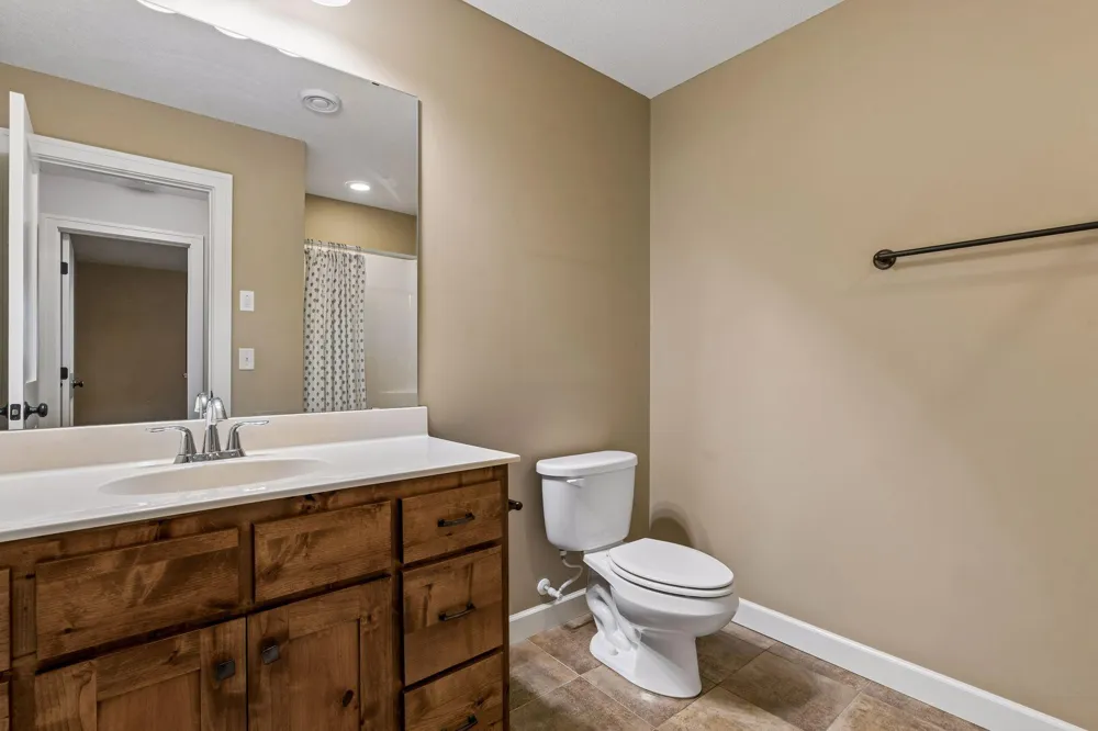 16070 55th Avenue Plymouth, MN 55446