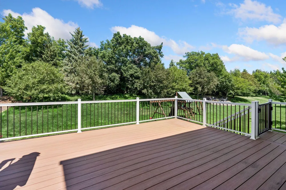 16070 55th Avenue Plymouth, MN 55446