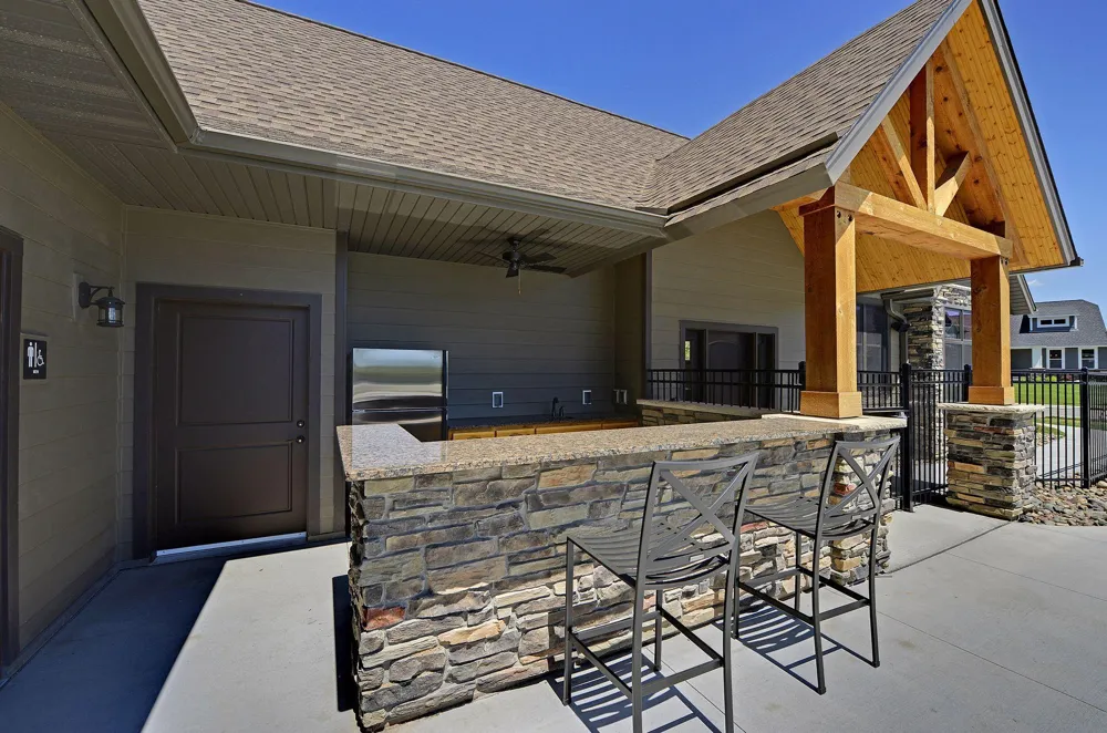 16070 55th Avenue Plymouth, MN 55446