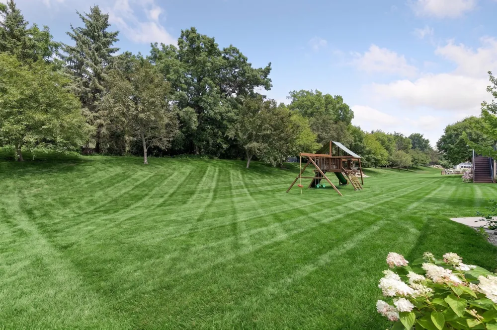 16070 55th Avenue Plymouth, MN 55446