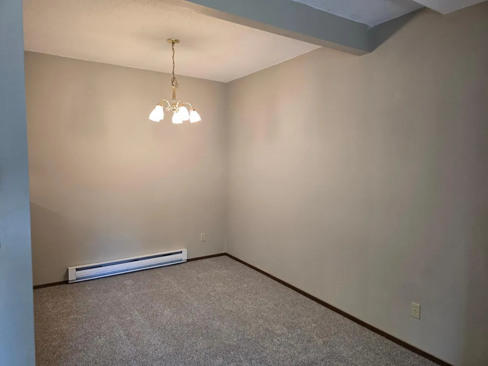1727 27th Avenue S Fargo, ND 58103