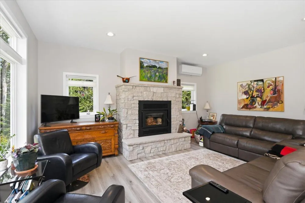 6160 Birch Acres Road Duluth, MN 55803