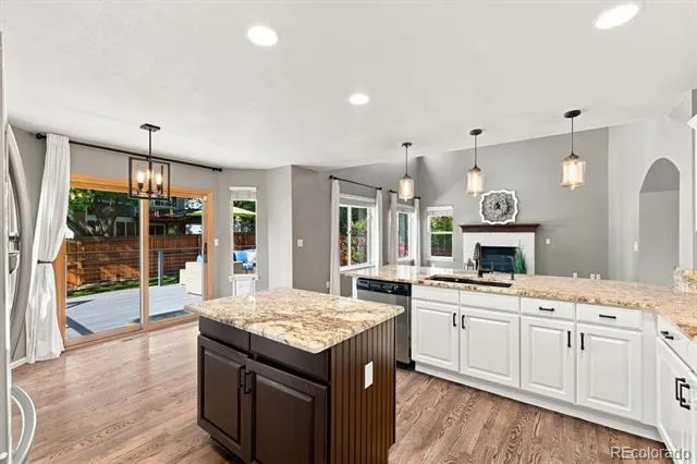 2833 S Fig Street Lakewood, CO 80228