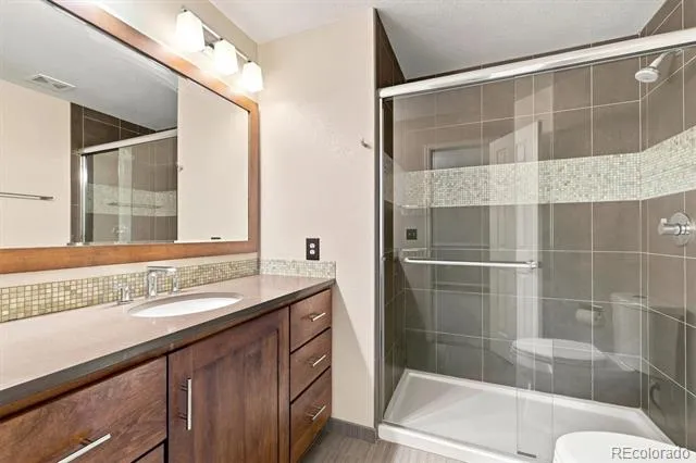 2833 S Fig Street Lakewood, CO 80228