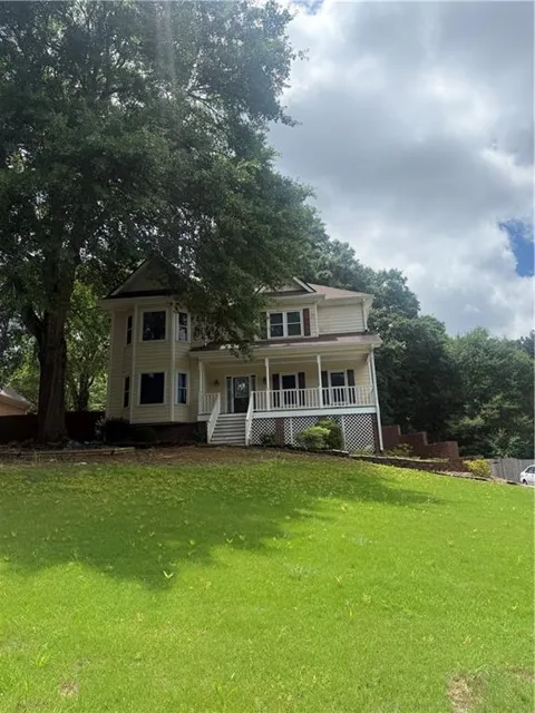 2031 Lakewood Circle