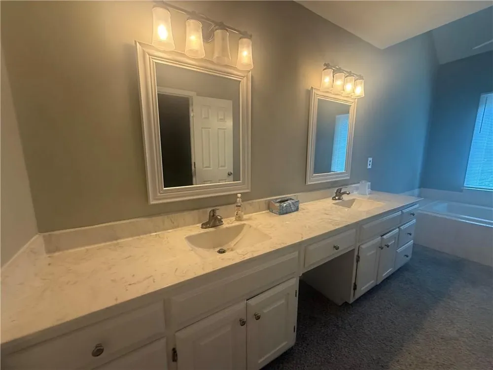2031 Lakewood Circle Grayson, GA 30017