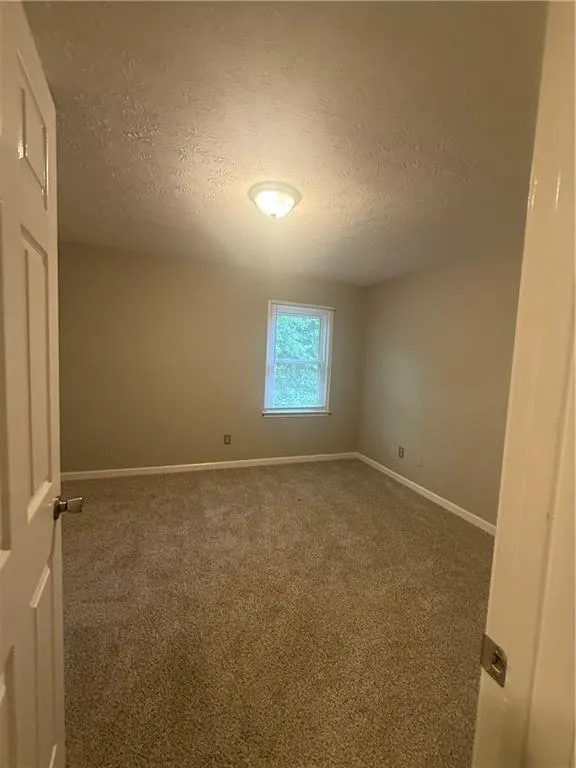 2031 Lakewood Circle Grayson, GA 30017
