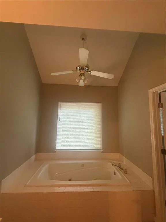 2031 Lakewood Circle Grayson, GA 30017