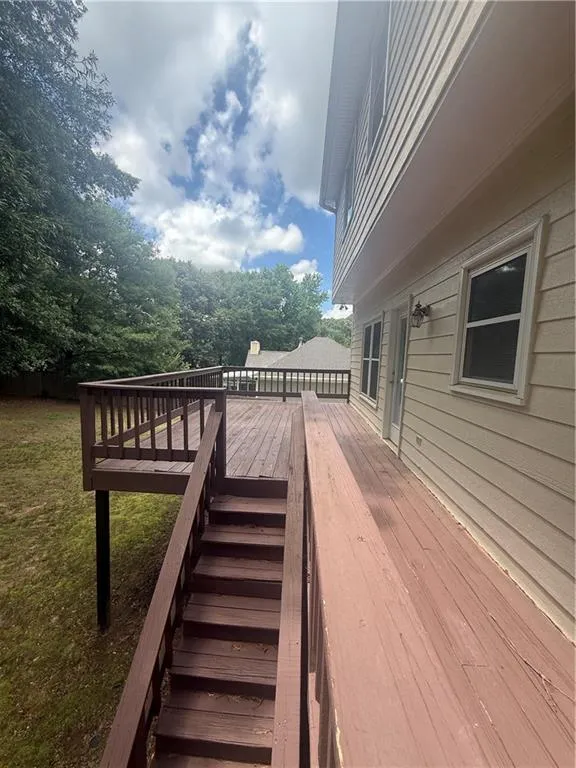 2031 Lakewood Circle Grayson, GA 30017