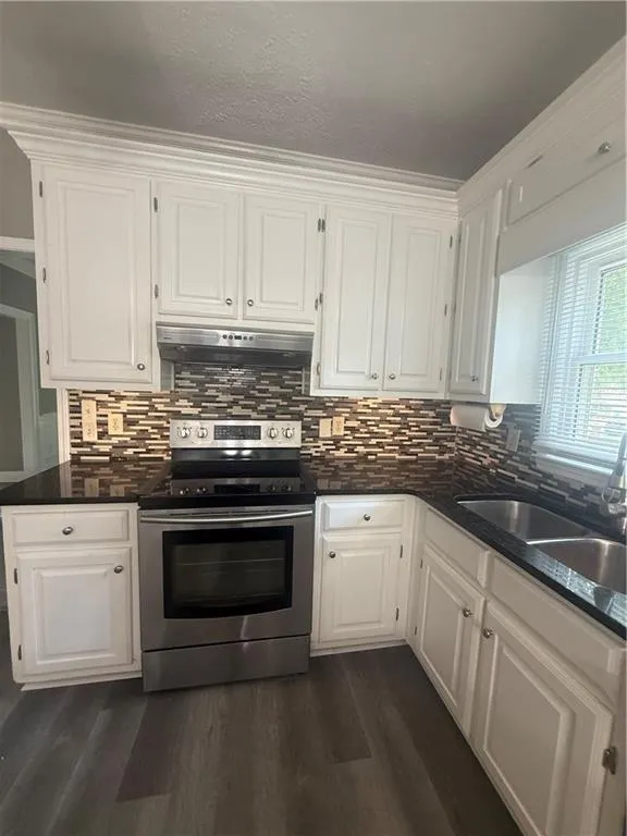 2031 Lakewood Circle Grayson, GA 30017