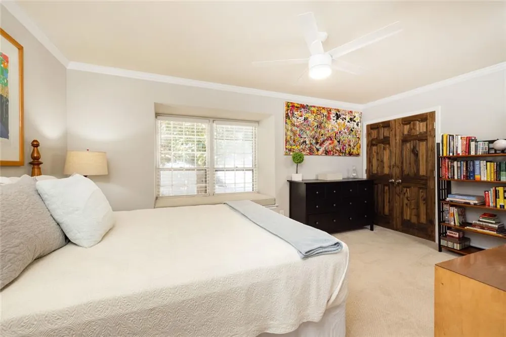 135 Woodmere Square NW Atlanta, GA 30327