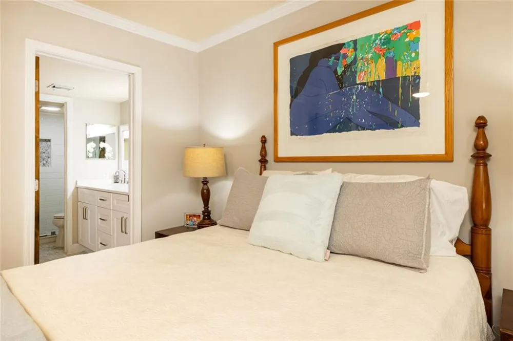 135 Woodmere Square NW Atlanta, GA 30327