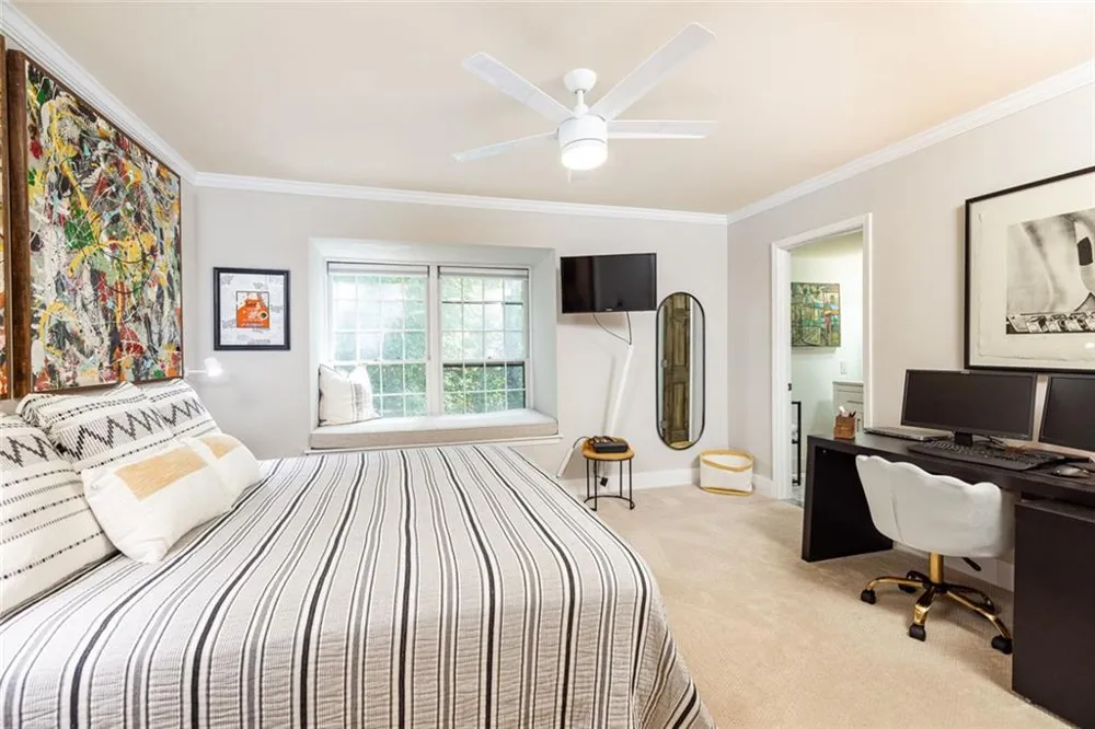 135 Woodmere Square NW Atlanta, GA 30327