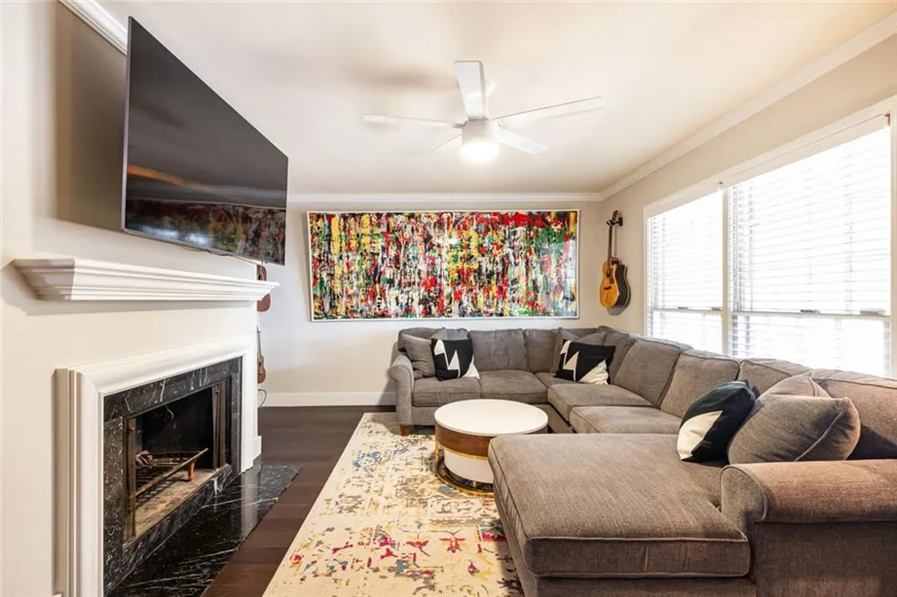 135 Woodmere Square NW Atlanta, GA 30327