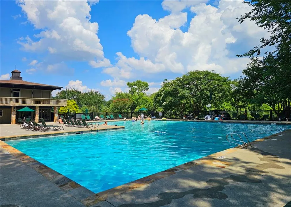 135 Woodmere Square NW Atlanta, GA 30327