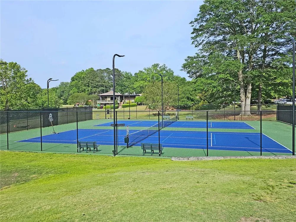 135 Woodmere Square NW Atlanta, GA 30327