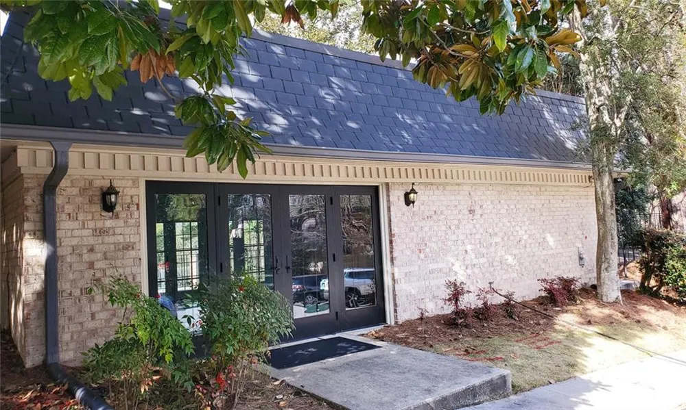 135 Woodmere Square NW Atlanta, GA 30327