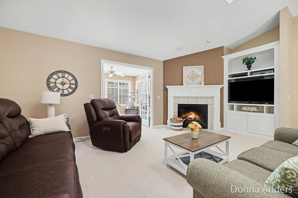 2015 Bryceway Court NE Grand Rapids, MI 49505