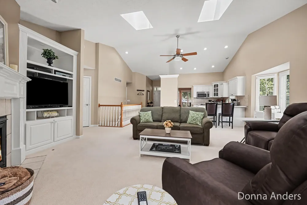 2015 Bryceway Court NE Grand Rapids, MI 49505
